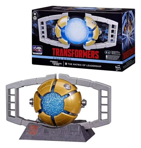 the-transformers-the-movie-studio-series-roleplay-replica-the-matrix-of-leadership-1784861169-2 the-transformers-the-movie-studio-series-roleplay-replica-the-matrix-of-leadership-1784861169-2