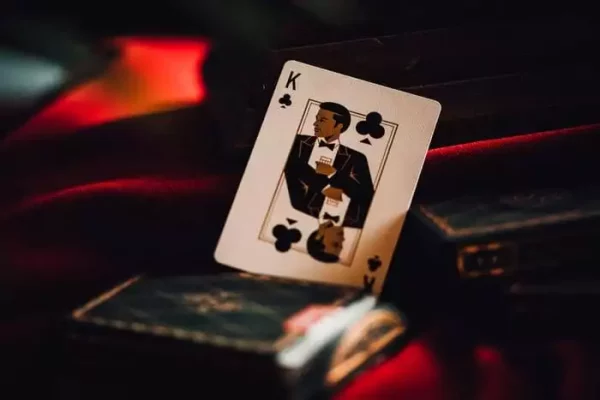 theory-11-playing-cards-the-hollywood-roosevelt-1784890298-3