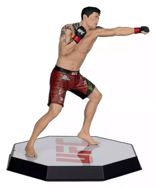 ufc-posed-pvc-statue-brandon-moreno-16-cm-1784872403-2 ufc-posed-pvc-statue-brandon-moreno-16-cm-1784872403-2