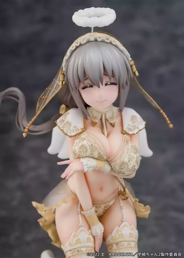 uzaki-chan-wants-to-hang-out-pvc-statue-1-7-tsuki-uzaki-angel-ver-19-cm-1784883742-4