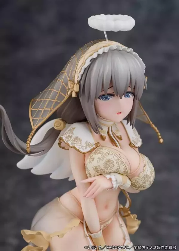 uzaki-chan-wants-to-hang-out-pvc-statue-1-7-tsuki-uzaki-angel-ver-19-cm-1784883744-6