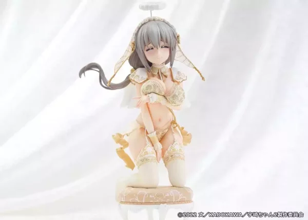 uzaki-chan-wants-to-hang-out-pvc-statue-1-7-tsuki-uzaki-angel-ver-19-cm-1784883746-8