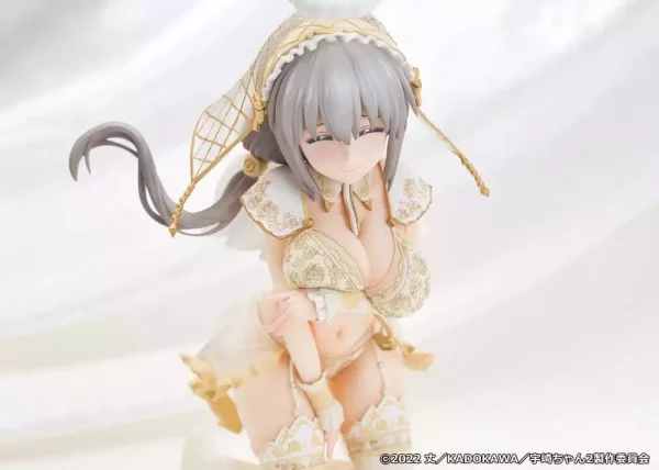 uzaki-chan-wants-to-hang-out-pvc-statue-1-7-tsuki-uzaki-angel-ver-19-cm-1784883747-9