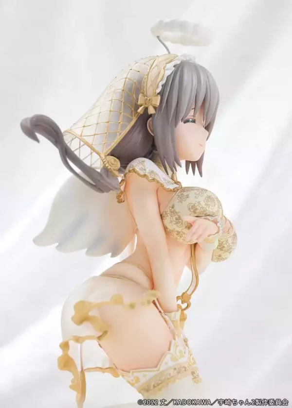 uzaki-chan-wants-to-hang-out-pvc-statue-1-7-tsuki-uzaki-angel-ver-19-cm-1784883748-10