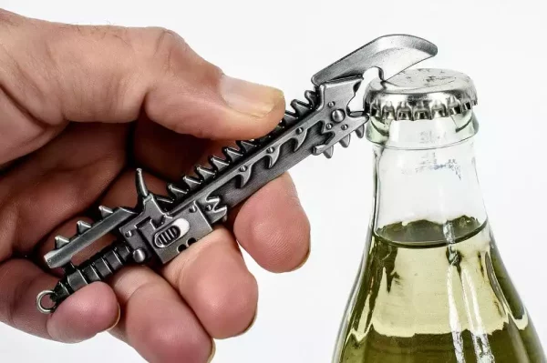 warhammer-40000-bottle-opener-chaos-chainsword-1784846783-3
