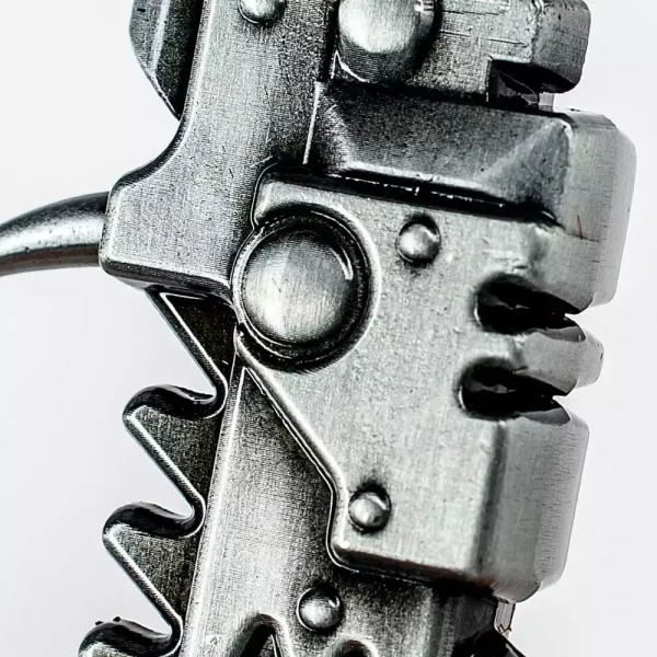 warhammer-40000-bottle-opener-chaos-chainsword-1784846787-7