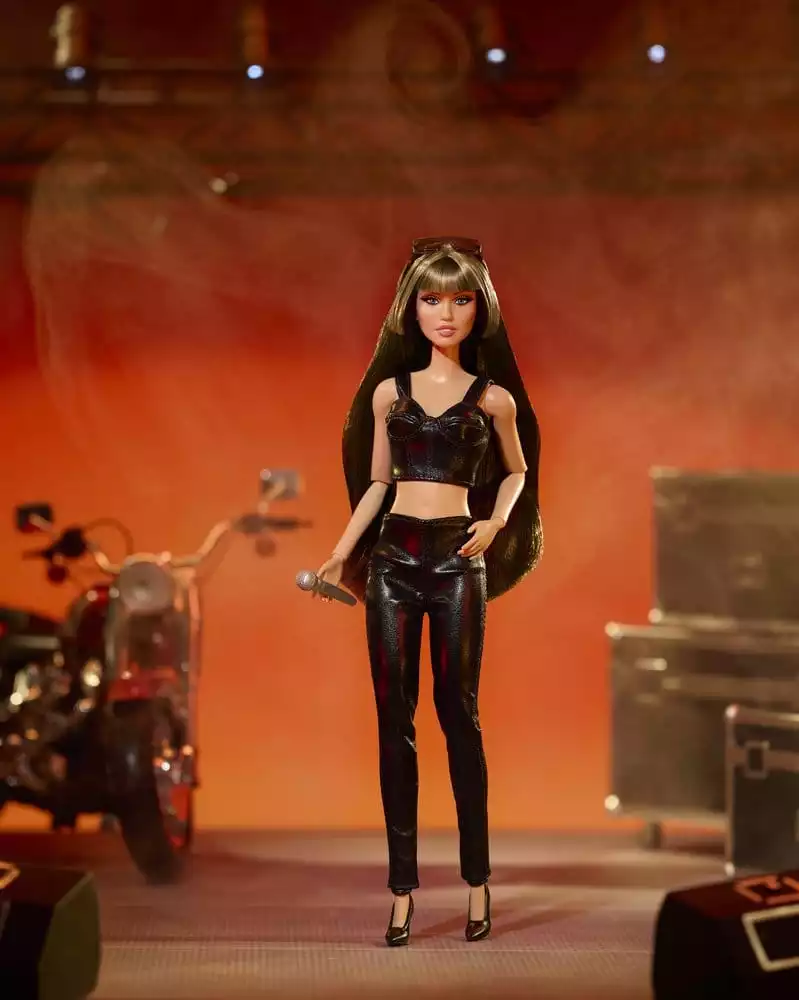barbie-signature-doll-miley-cyrus-1786433874-7