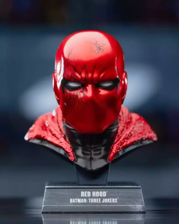 batman-dc-direct-mini-replica-1-3-red-hood-mask-batman-three-jokers-chase-23-cm-1786726541-0