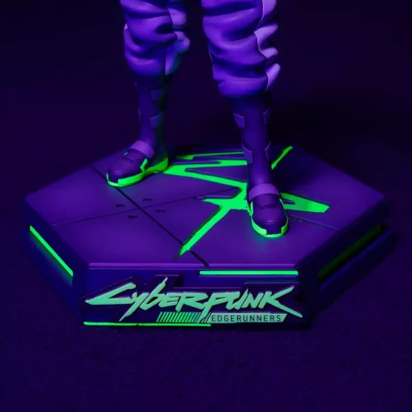 cyberpunk-edgerunners-pvc-figure-david-23-cm-1787897591-12