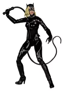 Action Figure Catwoman (Battle Damage) DC Multiverse - Batman Returns
