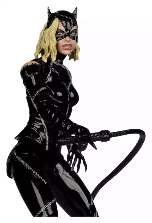 dc-multiverse-action-figure-catwoman-battle-damage-batman-returns-deluxe-theatrical-edition-18-cm-1786726525-2