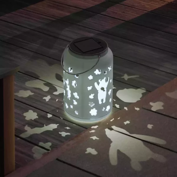 disney-lunaglo-solar-projection-light-winnie-the-pooh-1787137060-1