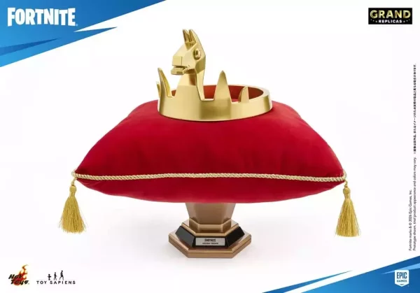 fortnite-grand-replicas-replica-1-1-victory-crown-1786643044-1