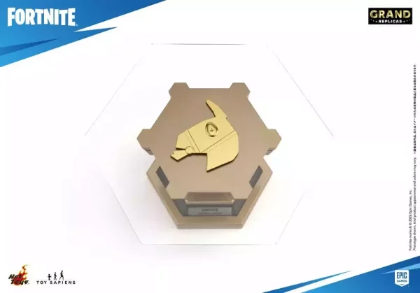 fortnite-grand-replicas-replica-1-1-victory-crown-1786643048-6