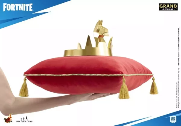 fortnite-grand-replicas-replica-1-1-victory-crown-1786643050-8