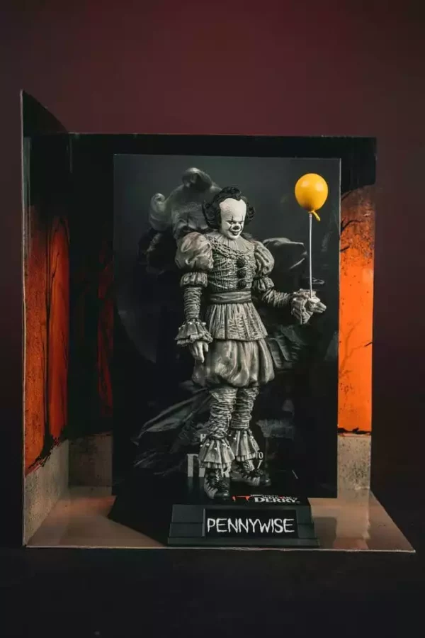 it-welcome-to-derry-movie-maniacs-figure-pennywise-black-white-16-cm-1786726441-8