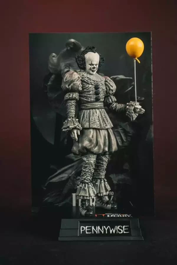 it-welcome-to-derry-movie-maniacs-figure-pennywise-black-white-16-cm-1786726443-11