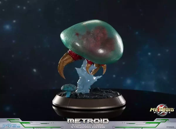 metroid-prime-pvc-figure-metroid-standard-glow-in-the-dark-21-cm-1787571222-3