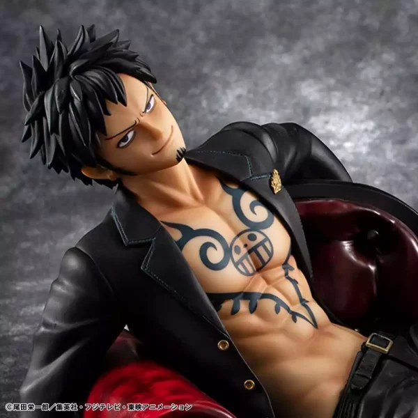 one-piece-portrait-of-pirates-s-o-c-pvc-figure-trafalgar-law-ver-r-1786084054-1