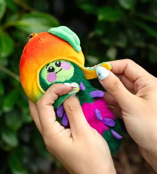 wooly-bear-and-friends-plush-keychain-s1-7-cm-blind-box-display-6-1787040289-2
