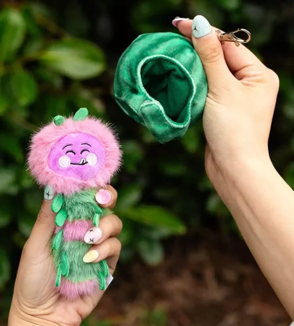 wooly-bear-and-friends-plush-keychain-s1-7-cm-blind-box-display-6-1787040290-3