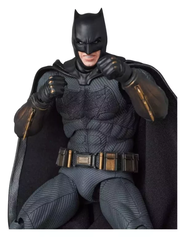 zack-snyders-justice-league-mafex-action-figure-batman-16-cm-re-run-1788191910-1 zack-snyders-justice-league-mafex-action-figure-batman-16-cm-re-run-1788191910-1