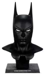 Batman Beyond Mask Replica 1/1 DC Direct - 58 cm