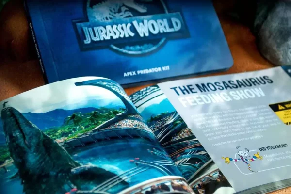 jurassic-world-apex-predator-kit-1790334784-5