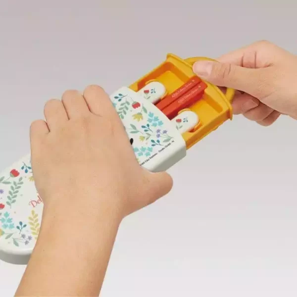 kikis-delivery-service-chopsticks-spoon-fork-box-set-botanical-garden-1790675898-2