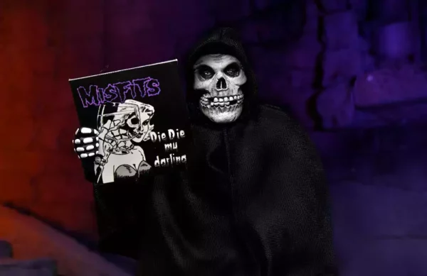 misfits-action-figure-ultimate-fiend-18-cm-1788768346-10 misfits-action-figure-ultimate-fiend-18-cm-1788768346-10