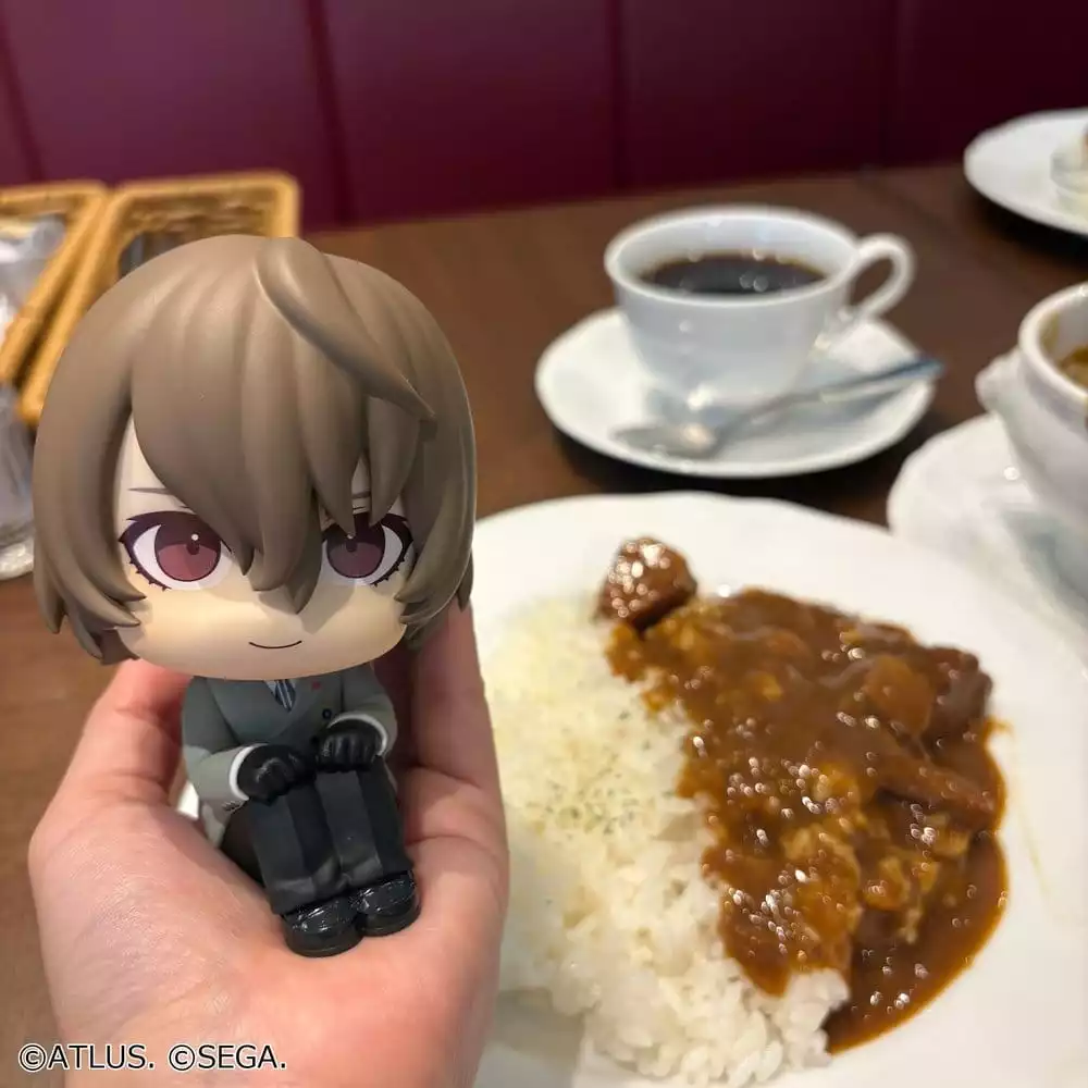 persona-5-the-royal-look-up-pvc-figure-goro-akechi-11-cm-1789148640-7