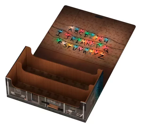 squaroes-collectors-800-case-stranger-things-the-byers-house-1789473382-11