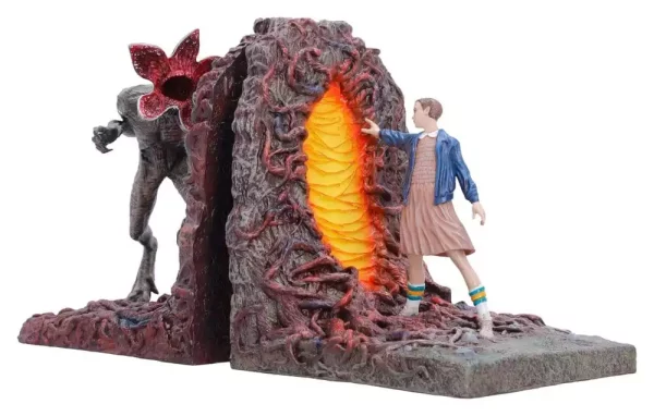 stranger-things-bookends-the-upside-down-18-cm-1789989655-1