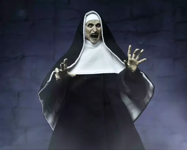 the-conjuring-universe-ultimate-action-figure-the-nun-valak-18-cm-1788768522-5