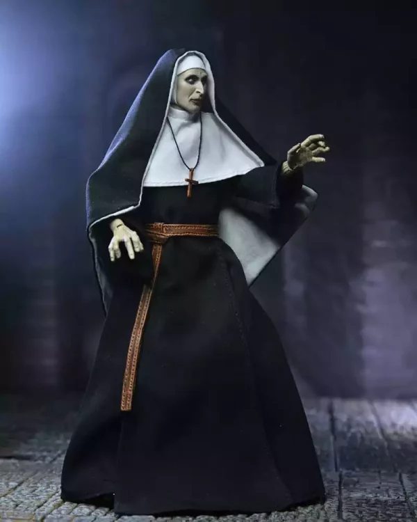 the-conjuring-universe-ultimate-action-figure-the-nun-valak-18-cm-1788768526-9