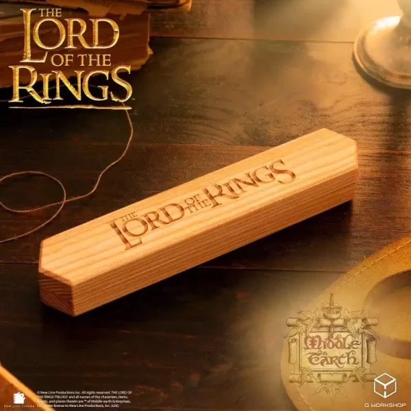the-lord-of-the-rings-wooden-dice-box-larch-1789113497-1