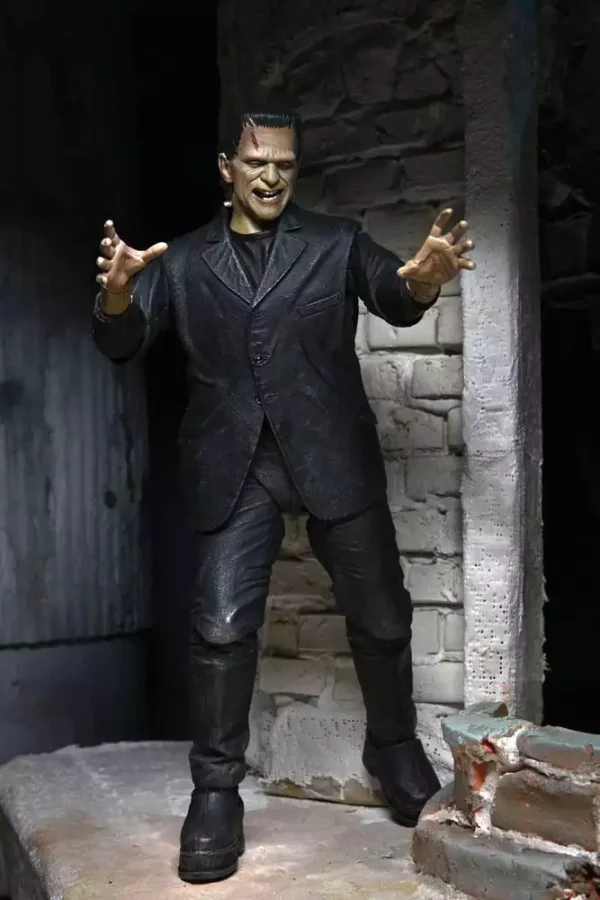 universal-monsters-action-figure-ultimate-frankensteins-monster-color-18-cm-1788768353-3