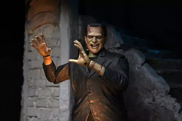 universal-monsters-action-figure-ultimate-frankensteins-monster-color-18-cm-1788768365-16